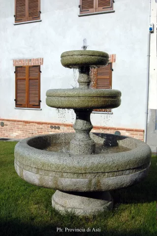 Fontana Ornamentale